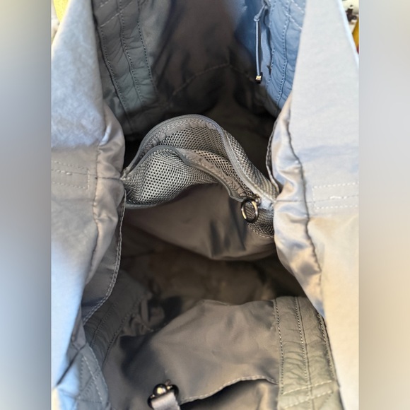 Lululemon Tote - Picture 6 of 6